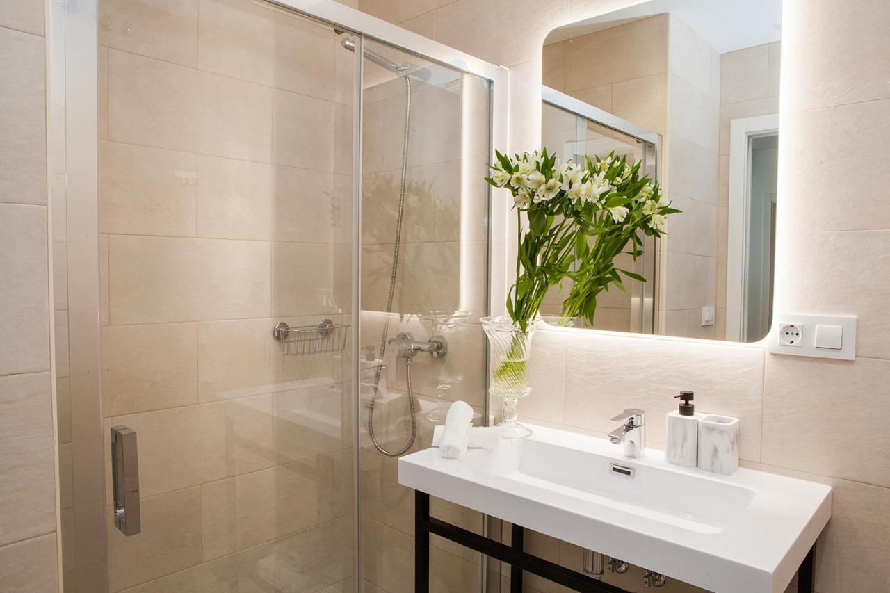 Azahar De Sevilla Apartments Luaran gambar